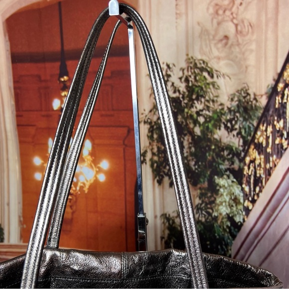 Coach Julia Perry Op Art tote bag in bronze metallic leather. Beautiful 🤩 - Picture 7 of 13